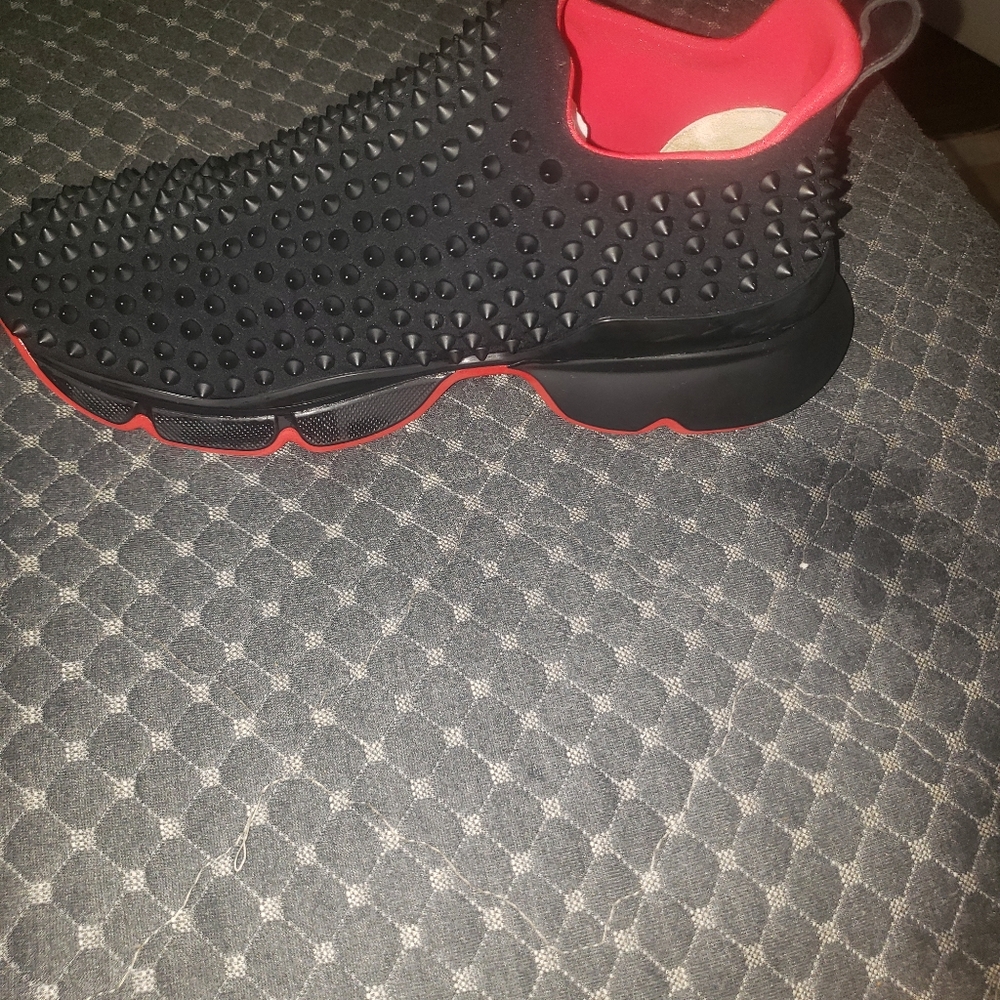 Christian  Louboutin - Picture 9 of 14